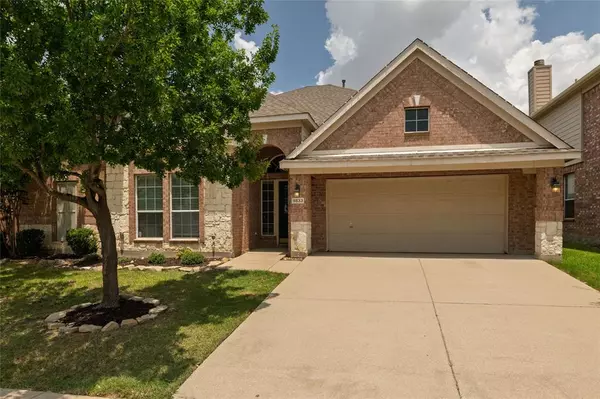 9833 Crawford Farms Drive, Fort Worth, TX 76244