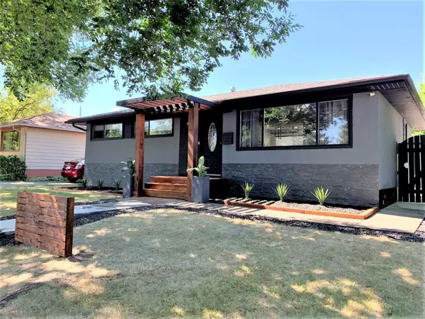 Calgary, AB T3E 5T4,6020 Lacombe WAY SW