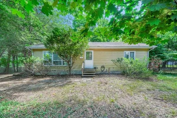 65 Knickerbocker Rd, Closter Boro, NJ 07624