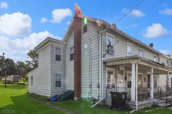 46 Taylor St, Washington Boro, NJ 07882
