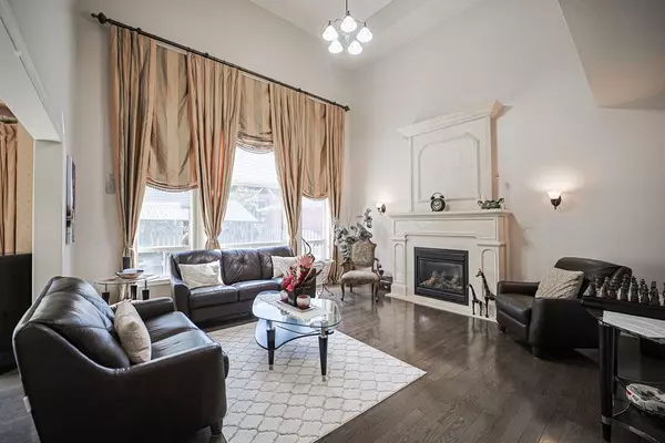Whitby, ON L1M 1J9,17 Sturgess CRES