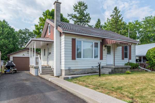 27 Pringle DR, Belleville, ON K8P 2L2