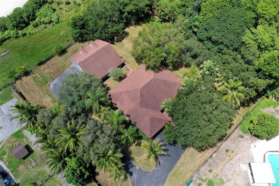 16900 SW 59th Ct, Southwest Ranches, FL 33331