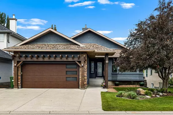 49 Valley Meadow GDNS Northwest, Calgary, AB T3B 5L9