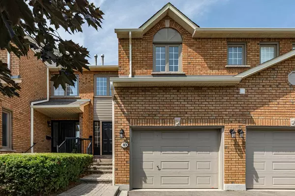 10 Huntingwood AVE #20, Hamilton, ON L9H 6X3