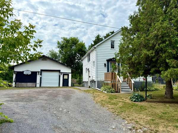 6 Greer ST, Kingston, ON K7K 2V9