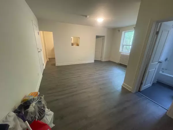 394 Dovercourt RD #24, Toronto C01, ON M6J 3E7