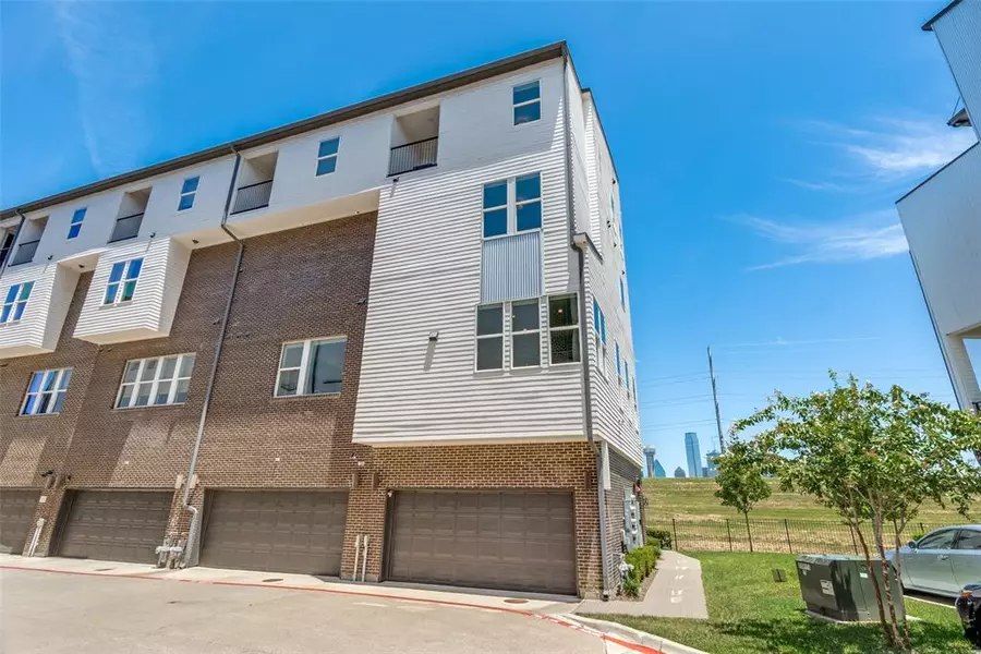381 E Greenbriar Lane #1501, Dallas, TX 75203