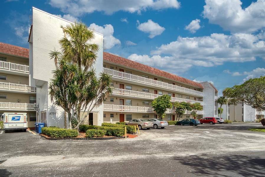3776 Inverrary Blvd #308R, Lauderhill, FL 33319