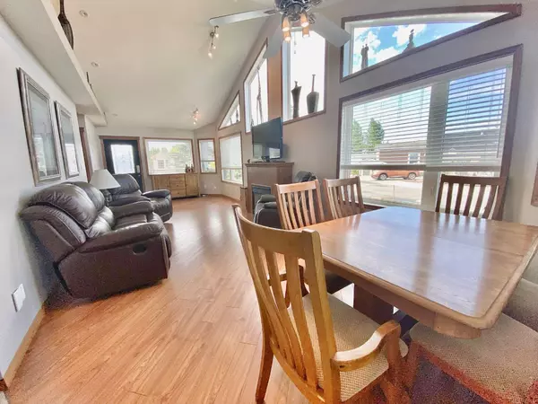 Rural Red Deer County, AB T4G 0M3,35468 Range Road 30 #2105