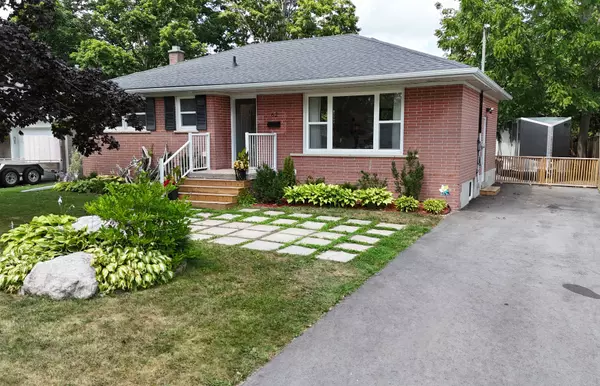 62 North ST W, Orillia, ON L3V 3S5