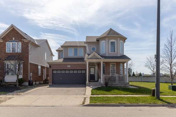 19 Jenner CT, Cambridge, ON N1T 2B5