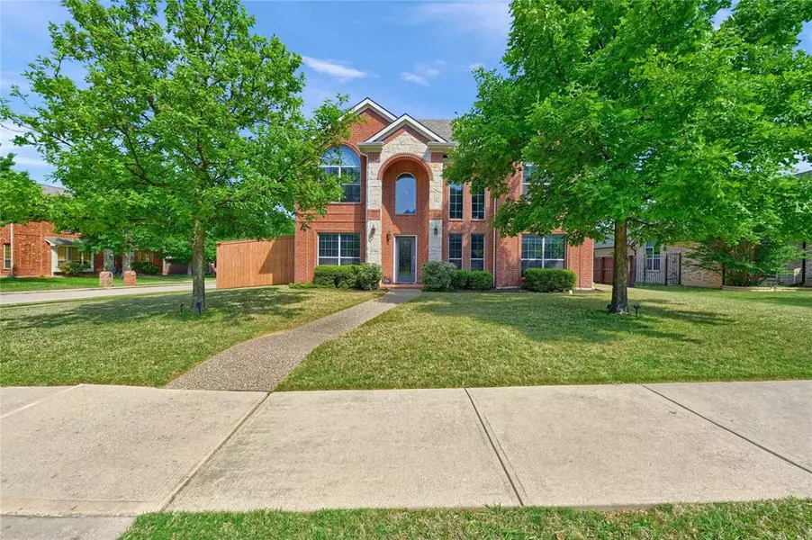 12705 Swan Lake Drive, Frisco, TX 75033