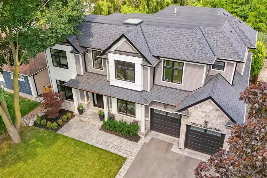1225 Baldwin DR, Oakville, ON L6J 2W4