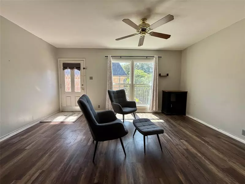 7830 Meadow Park Drive #209, Dallas, TX 75230