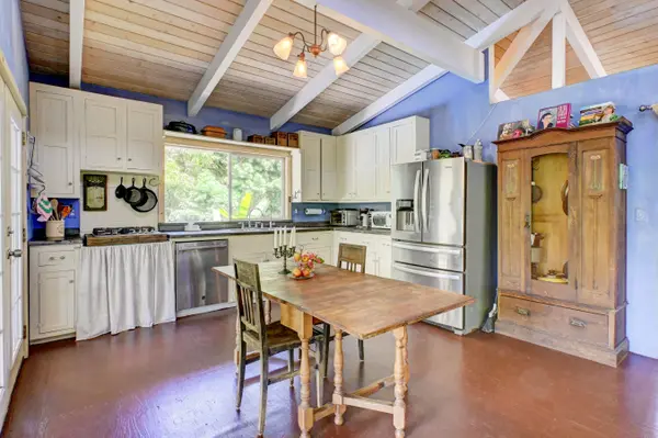 Keaau, HI 96749,15-2068 3RD AVE