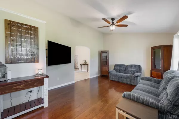 Gladys, VA 24554,9790 Bear Creek Rd