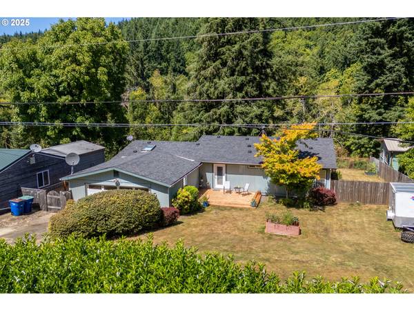 669 N BOULDER CREEK DR, Otis, OR 97368