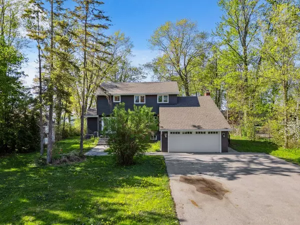 170 Moores Beach RD, Georgina, ON L0E 1N0