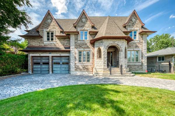132 Crestwood RD, Vaughan, ON L4J 1A6