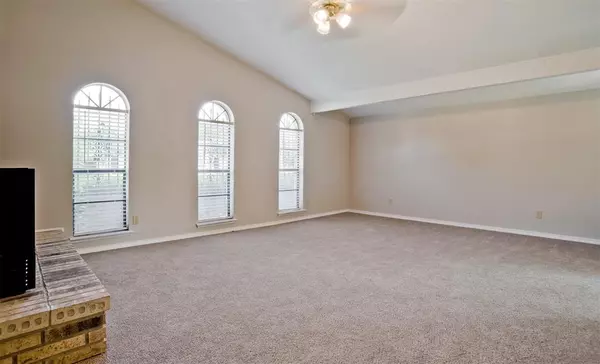 8528 Van Pelt Drive, Dallas, TX 75228