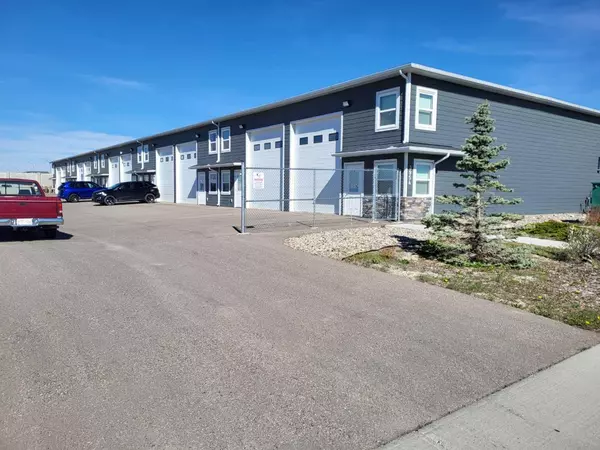 3954 30 ST N #5, Lethbridge, AB T1H 6Z4