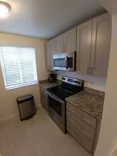 North Miami Beach, FL 33160,2261 NE 171st St #4