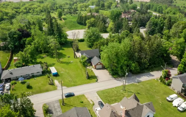 Whitchurch-stouffville, ON L4A 7X3,6053 Hillsdale DR