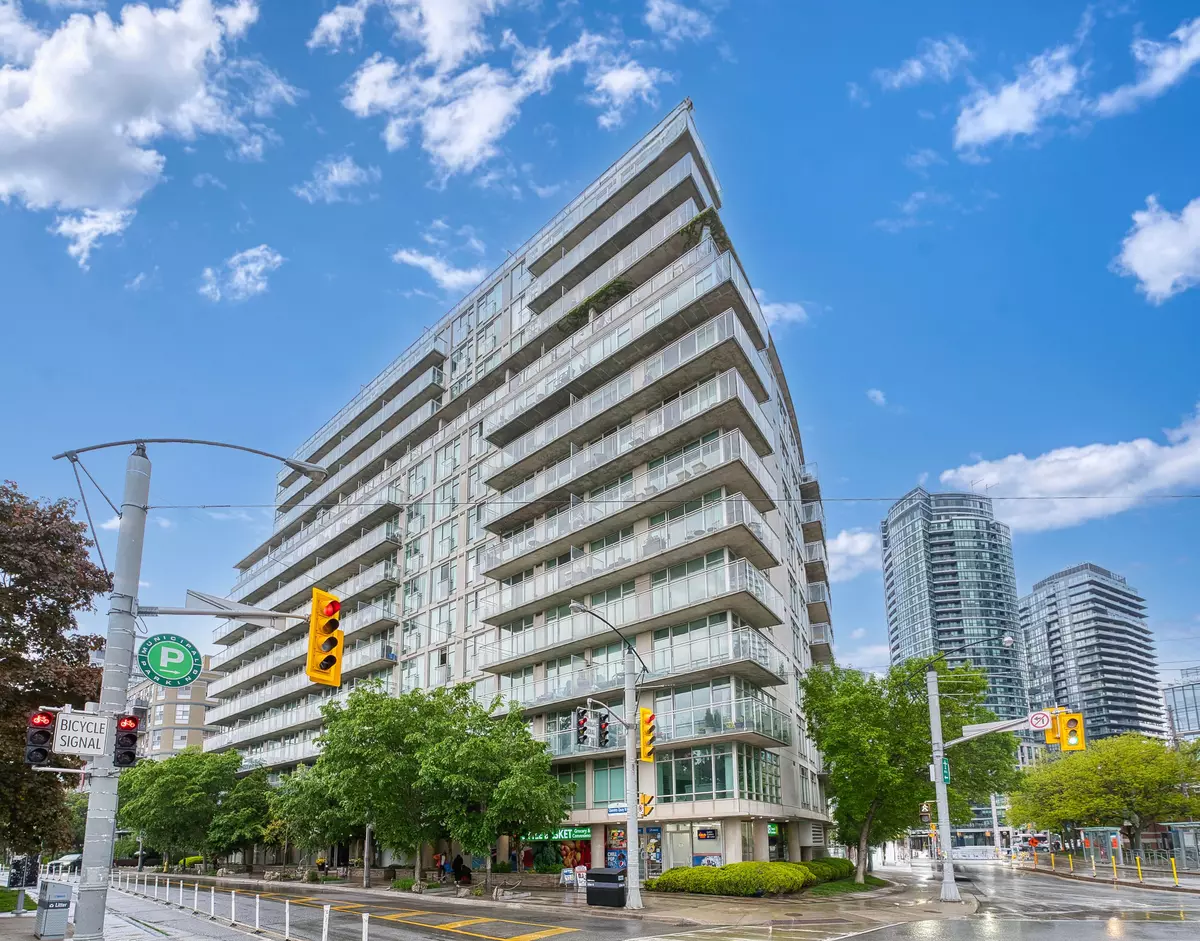 Toronto C01, ON M5V 3N2,650 Queens Quay W #1709