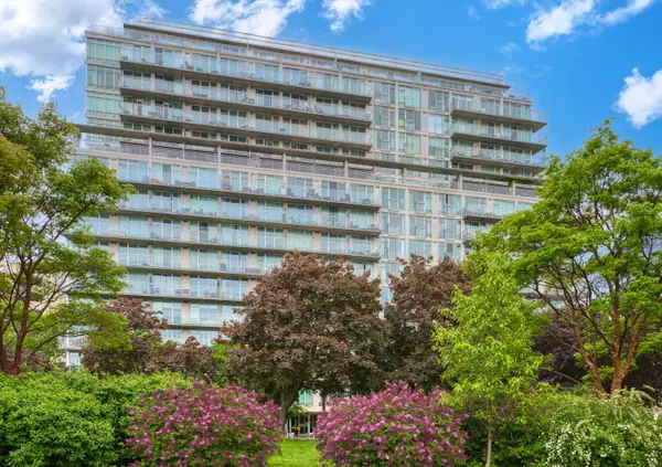 Toronto C01, ON M5V 3N2,650 Queens Quay W #1709