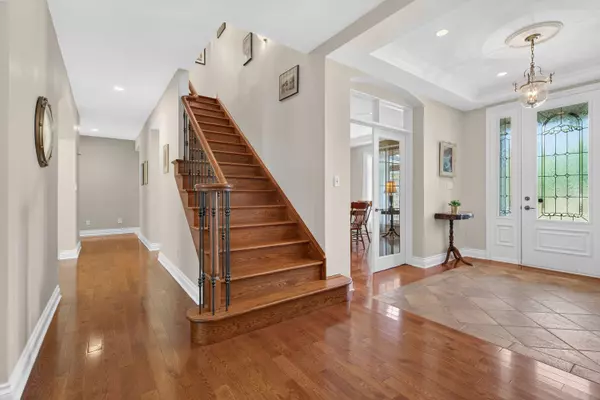 Niagara Falls, ON L2J 4L6,6786 Christine CT