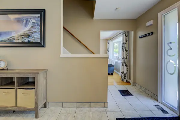 Cambridge, ON N1R 5M4,30 Taylor AVE