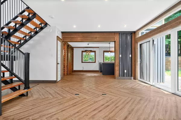 Tiny, ON L9M 0B4,91 Andrew DR