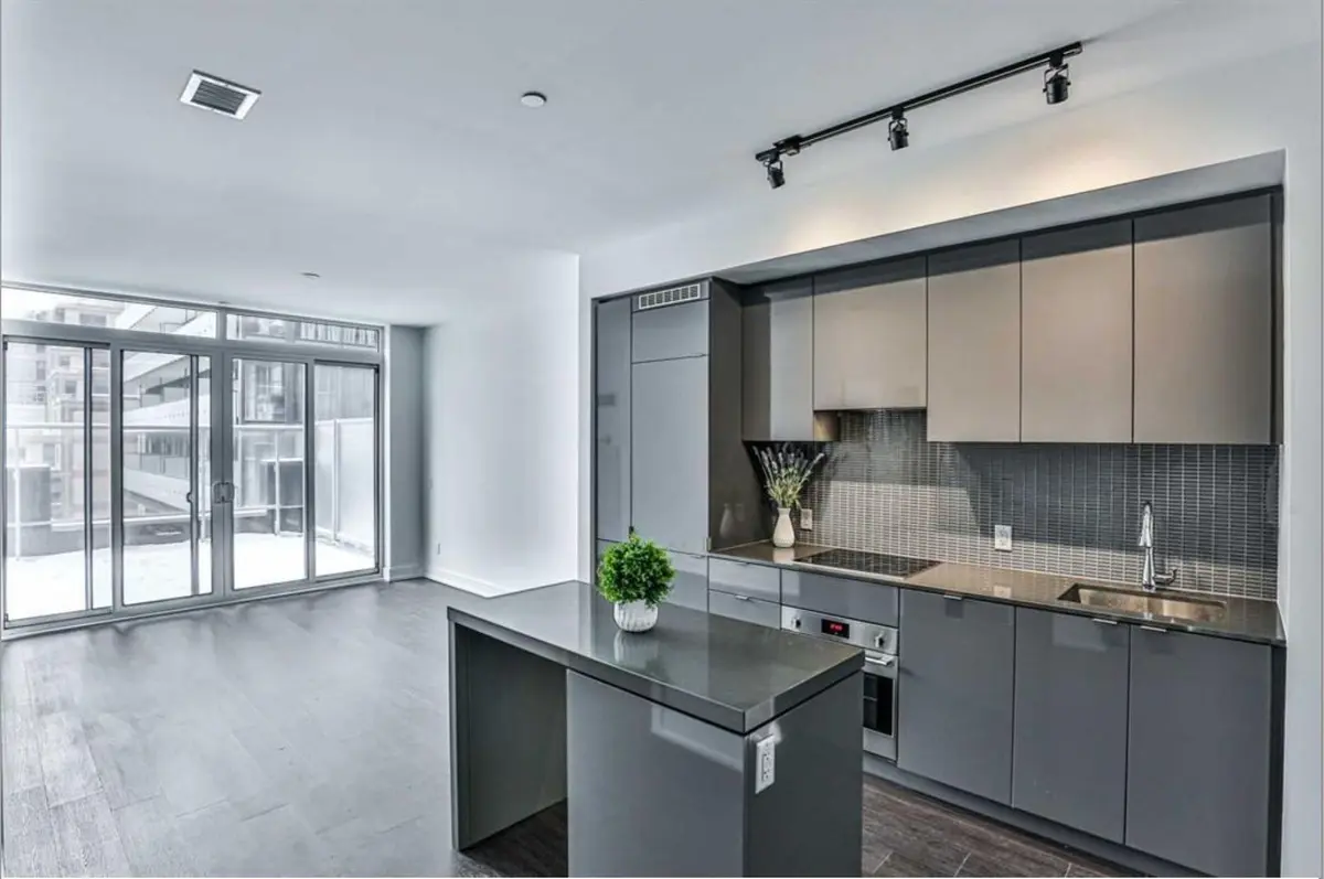 7 Grenville ST #715, Toronto C01, ON M4Y 0E9