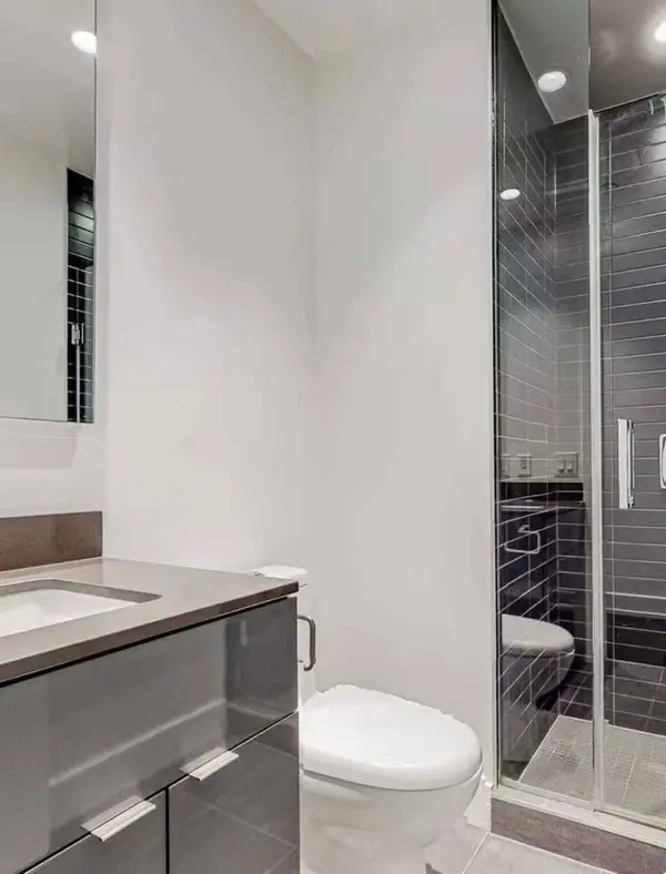 7 Grenville ST #715, Toronto C01, ON M4Y 0E9