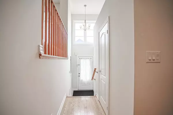 Toronto E04, ON M1L 0H3,43 Belanger CRES