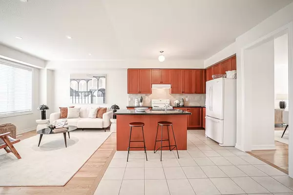 Toronto E04, ON M1L 0H3,43 Belanger CRES