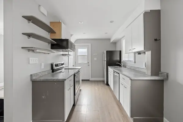 Kingston, ON K7K 1L7,275 Raglan RD N