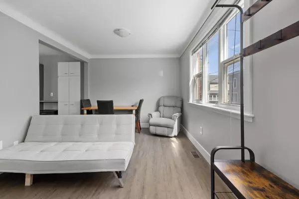 Kingston, ON K7K 1L7,275 Raglan RD N