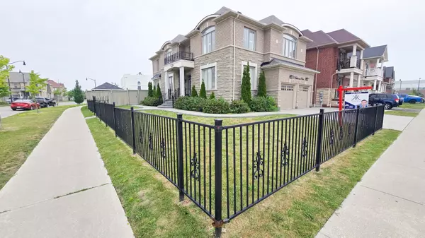 Brampton, ON L6X 0Z3,2 Buchanan CRES