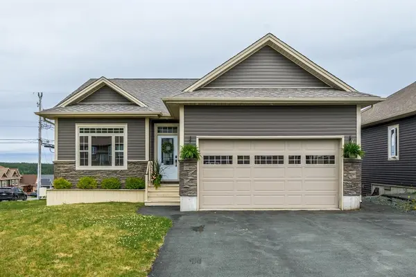 80 Sgt. Donald Lucas Drive, Paradise, NL A1L 0W8