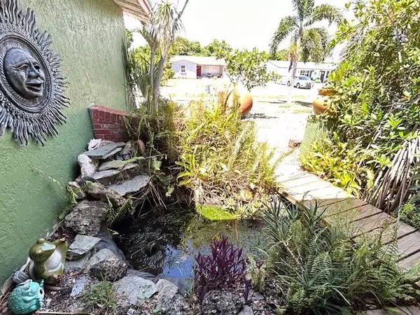 Jensen Beach, FL 34957,1533 NE 24th St