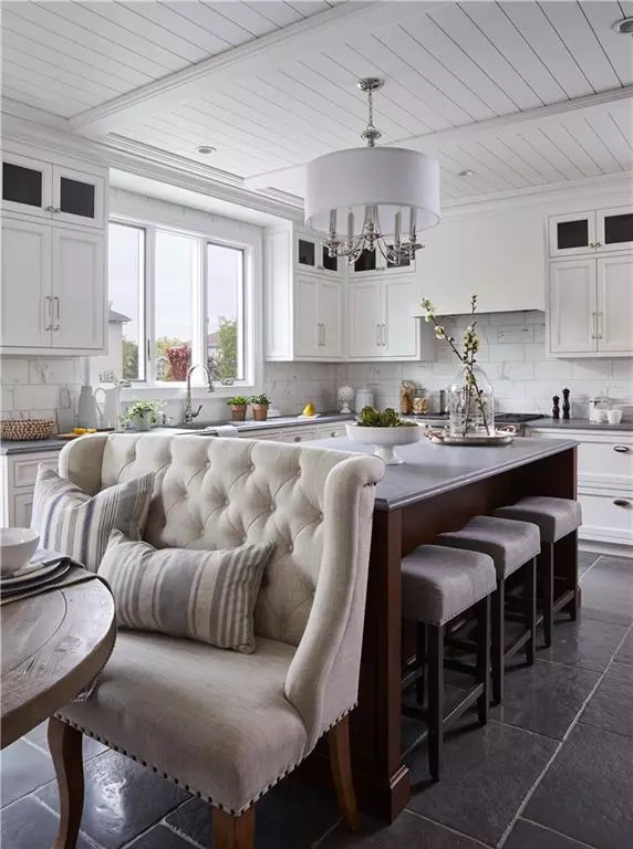 Staten  Island, NY 10312,274 South Railroad ST