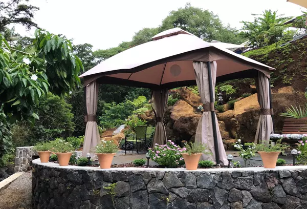 Hilo, HI 96720,289 WAINAKU ST