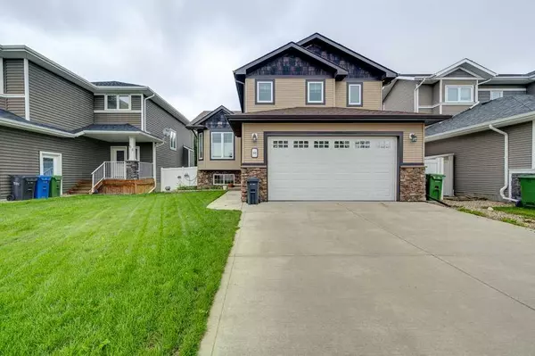 60 Sutherland Close, Red Deer, AB T4R 0L4