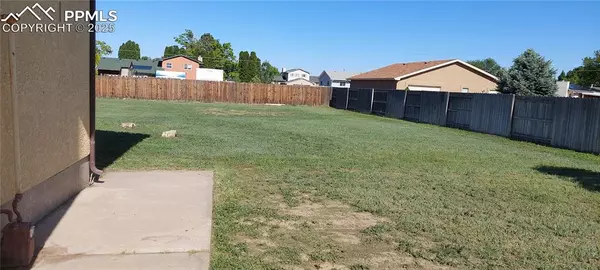 Pueblo, CO 81006,918 Shay LN