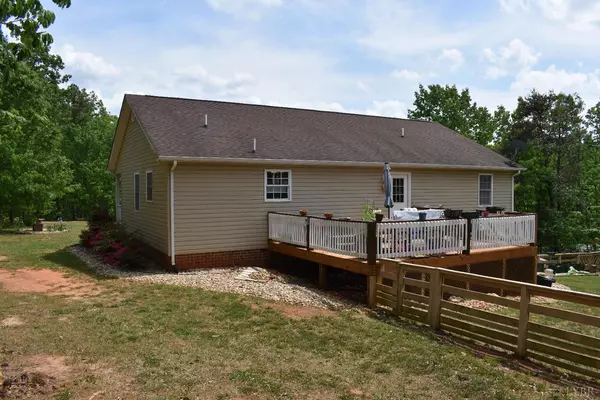 Spout Spring, VA 24593,1389 Hummingbird LN