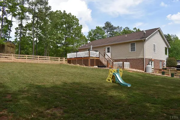 Spout Spring, VA 24593,1389 Hummingbird LN