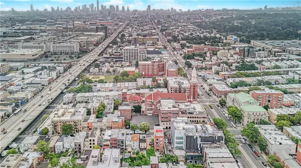 Brooklyn, NY 11232,358 43rd ST