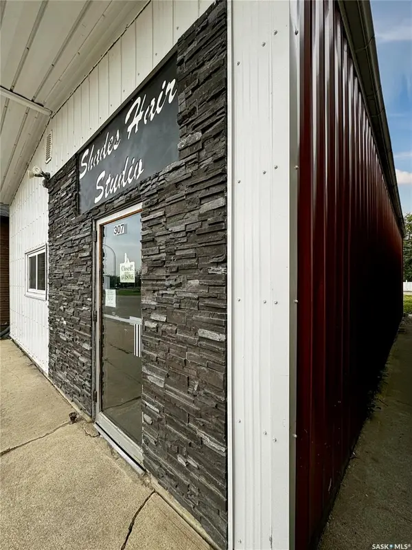 307 Main STREET, Hague, SK S0K 1X0